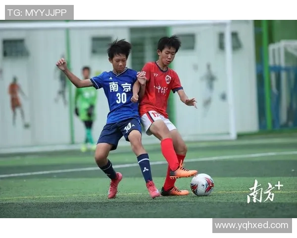 亚松森国民迎战迪尔芬展开激烈对决双方球队全力争胜展现足球魅力与激情